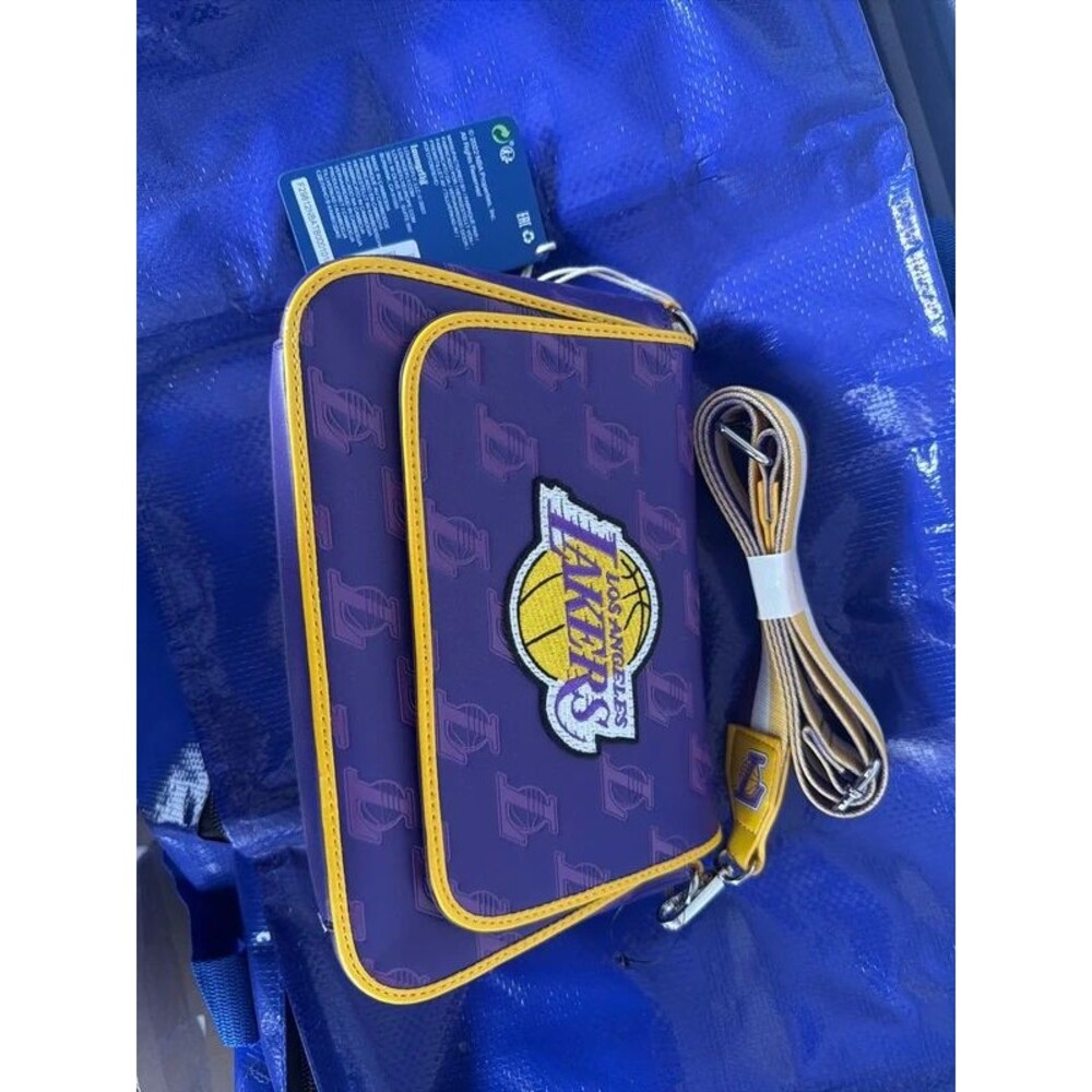 Los Angeles Lakers Hard Tag Loungefly NBA Crossbody, NWT